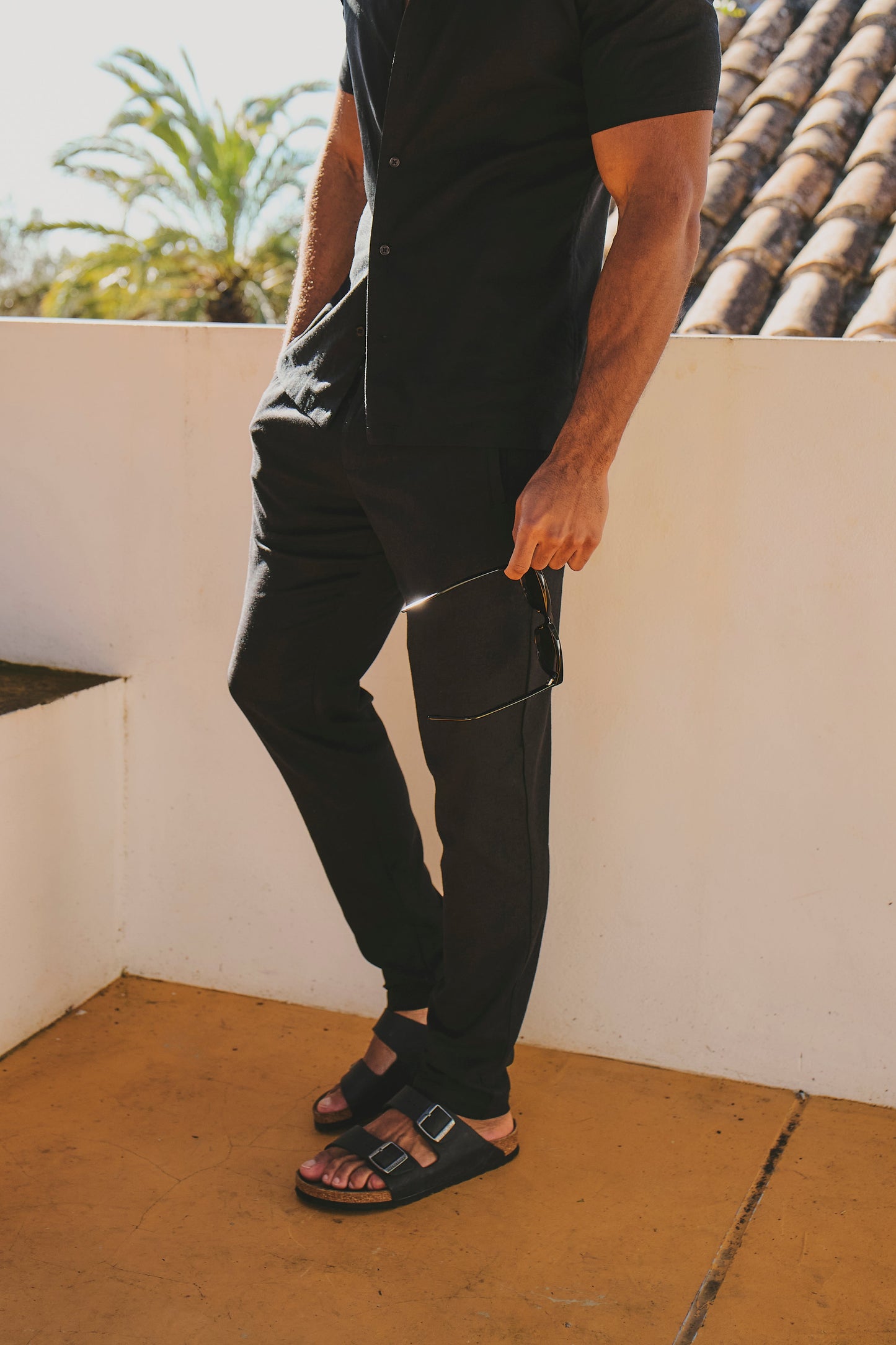 Stretch Linen Blend Single Pleated Trousers in Black
