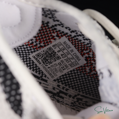 Yeezy Boost 350 V2 "Zebra"
