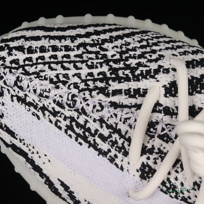 Yeezy Boost 350 V2 "Zebra"