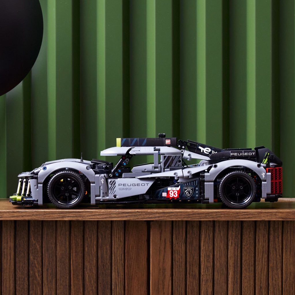 Peugeot 9x8 LeMan Hybrid Hypercar (1775 peças)
