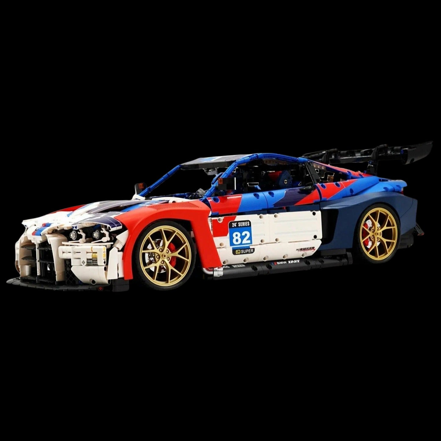 BMW M4 GT4 (4556 peças)