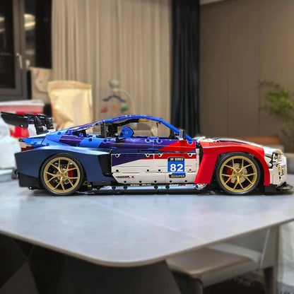 BMW M4 GT4 (4556 peças)